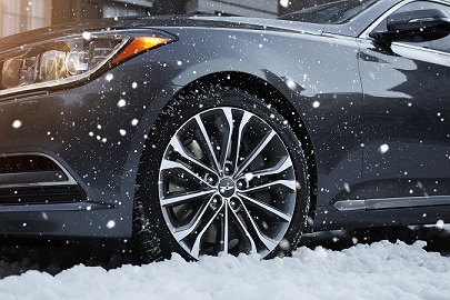 Hyundai Genesis tire in snow 2015 Hyundai Genesis Tire in snow