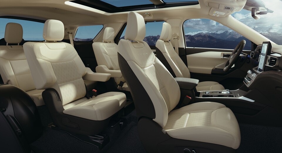 2020-Ford-Explorer-Platinum-SUV-I01.png