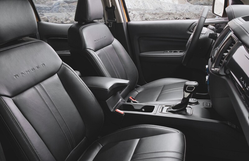 2019-Ford-Ranger-First-Row-Interior