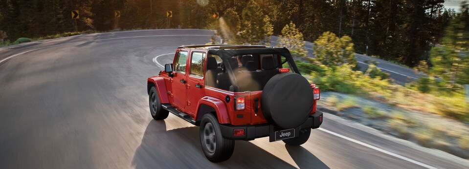 2017-Jeep-Wrangler-Unlimited-Sport-SUV-L02.png