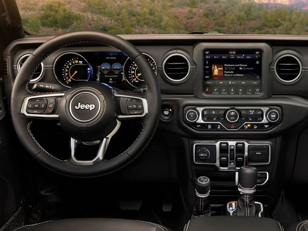 2023 Jeep Wrangler Interior