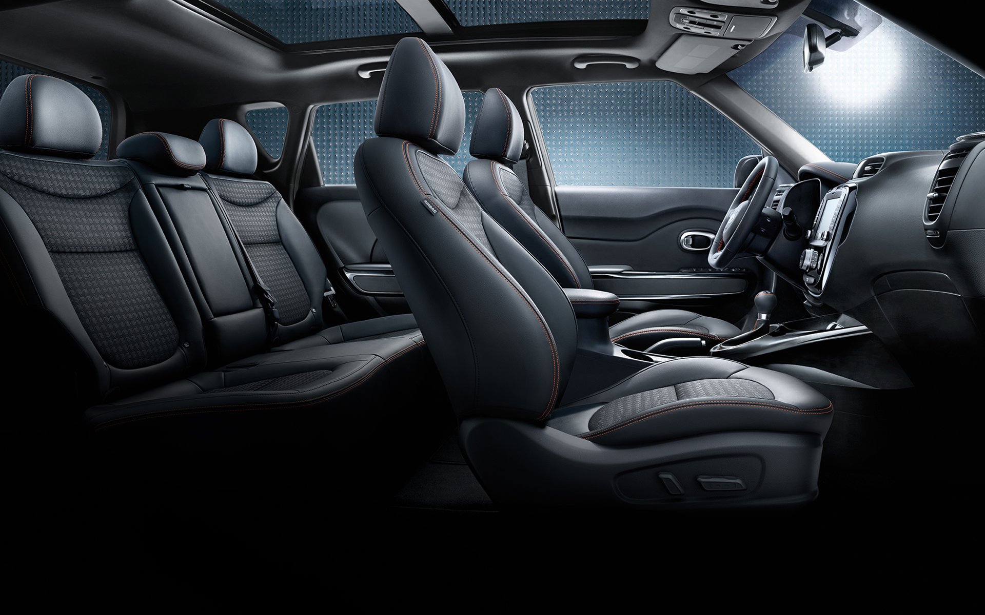 background_soul_2017_interior_overview--kia-1920x-jpg.jpg
