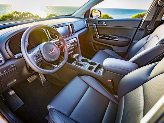 New Kia Sportage Interior Front Seats