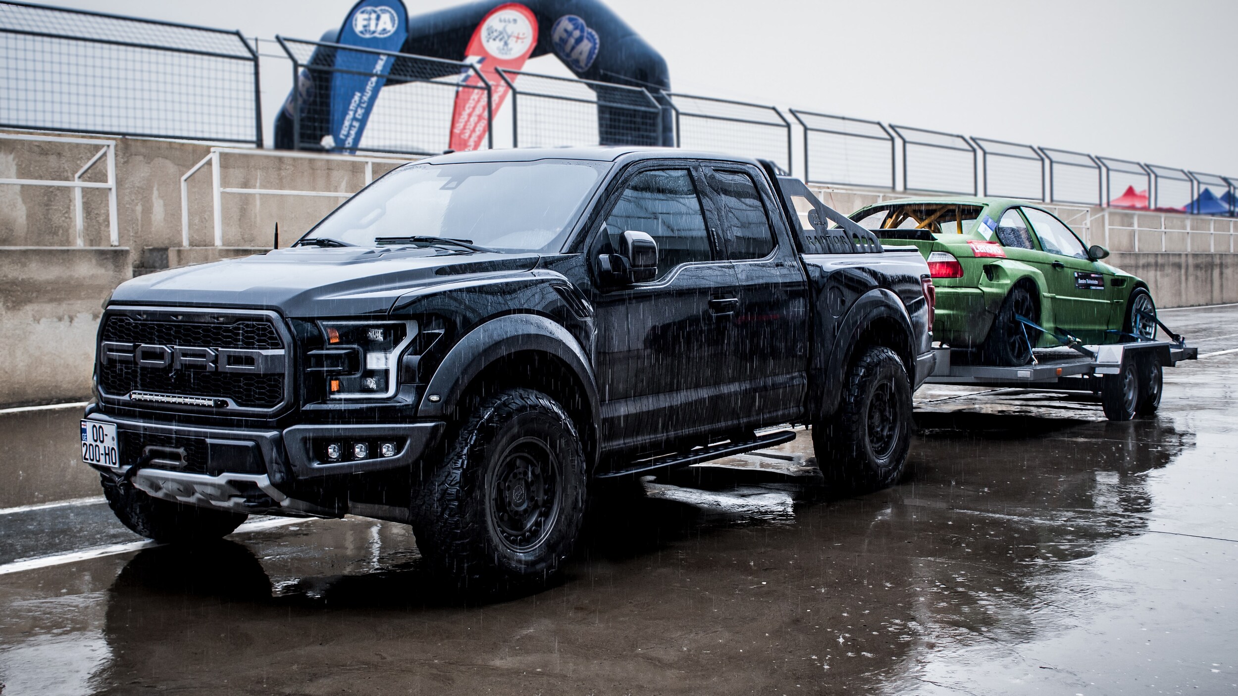 top-tips-for-towing-with-a-ford.jpg