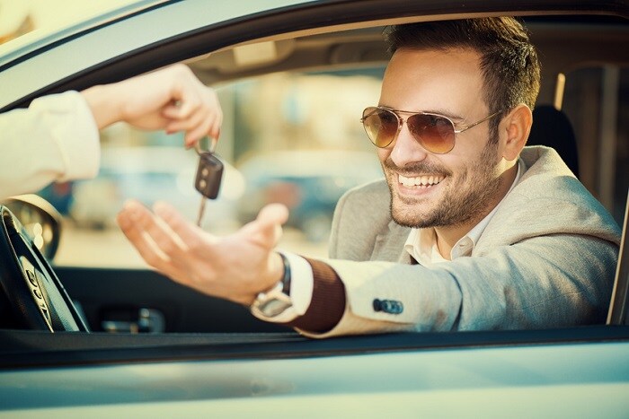 Man_Taking_Keys.jpg Man taking keys