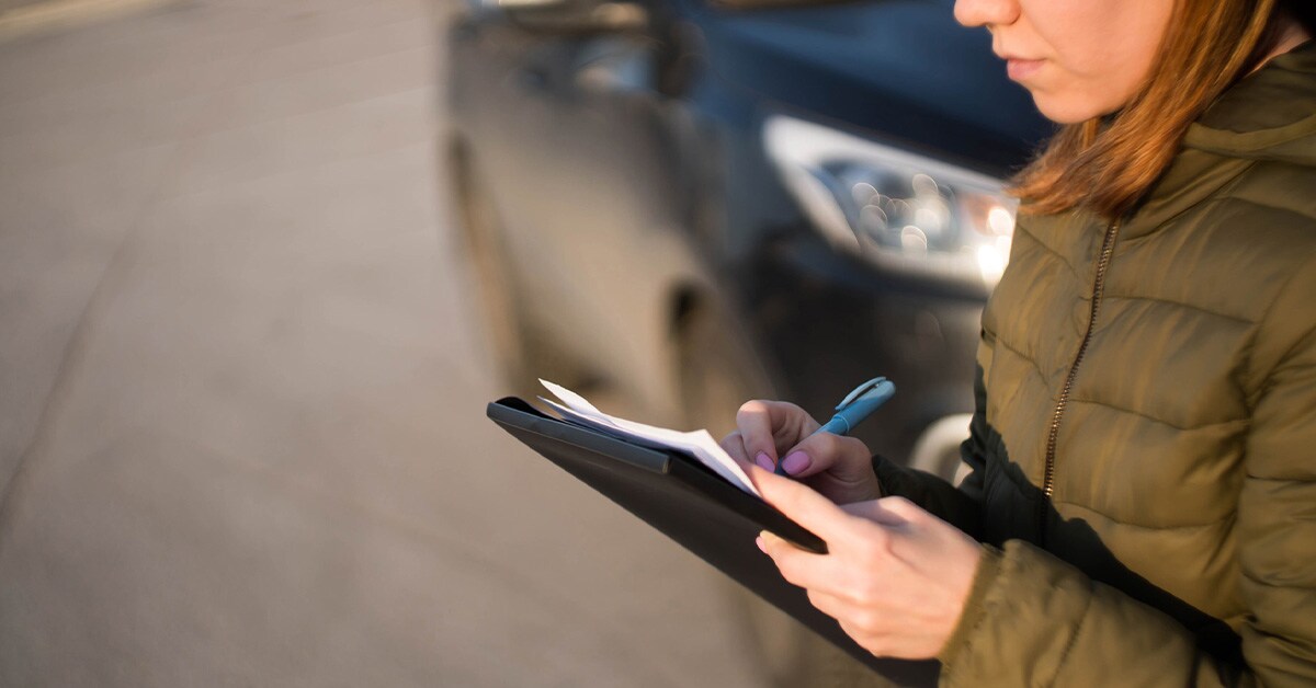 General_Dealership_FinancingPaperwork_3_1200x628.jpg