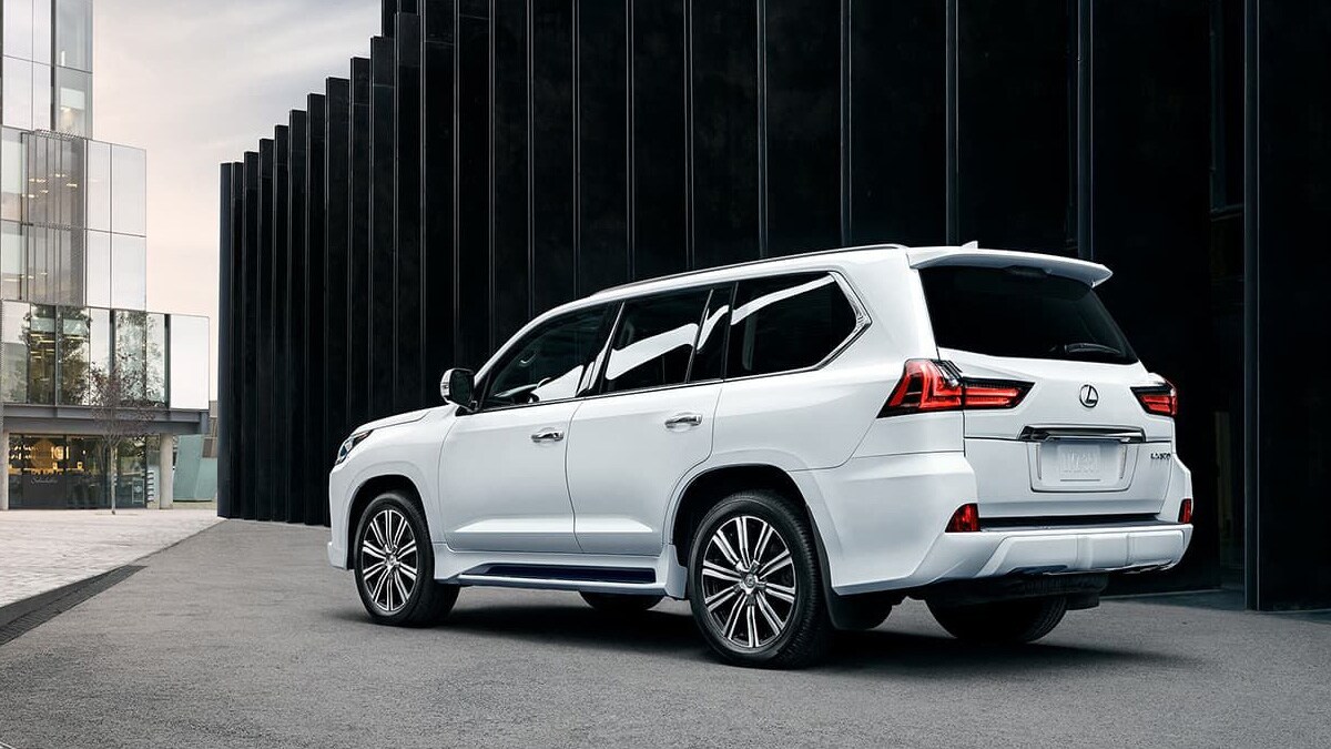 LexusLX.jpg