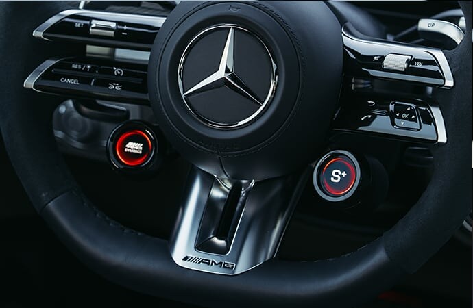 2027-Mercedes-Benz-GLE-SUV-7.png 2027 Mercedes-Benz GLE SUV Interior technology image