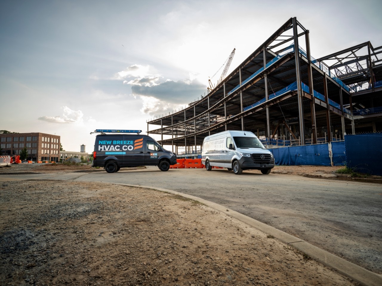 MP_MB_VANS_MY25_AUG24_11372_HVAC_Plumbing_Hero_002179_R_300_V2-1280x1280.jpeg