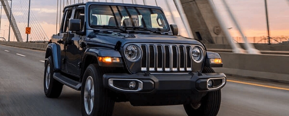 2023 Jeep Wrangler vs 4Runner