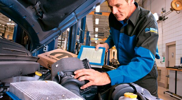 Chrysler Dodge Jeep Ram Engine Air Filter Replacement