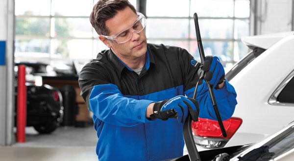 Chrysler Dodge Jeep Ram Windshield Wiper Blade Replacement Service