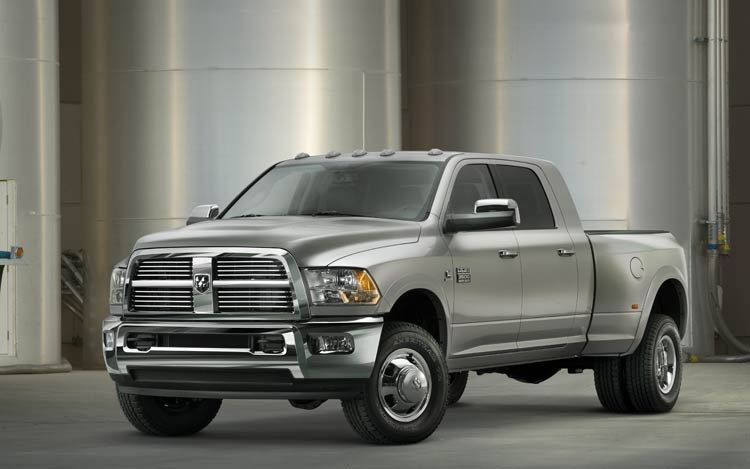 163_0902_03z+2010_dodge_ram_3500_laramie_mega_cab_4x4+front_view.jpg