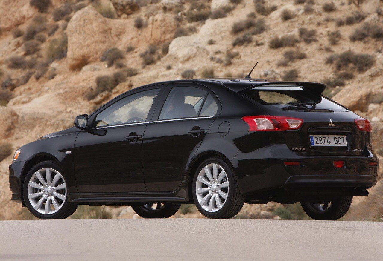 mitsubishi-lancer-sportback1.jpg