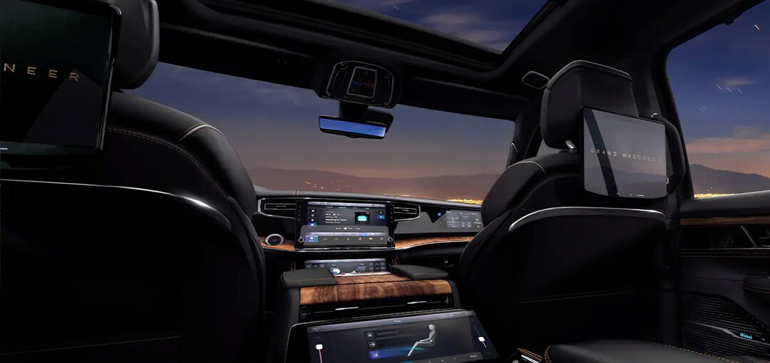 Screens_concept model_wagoneer_Fisher CDJR.jpg