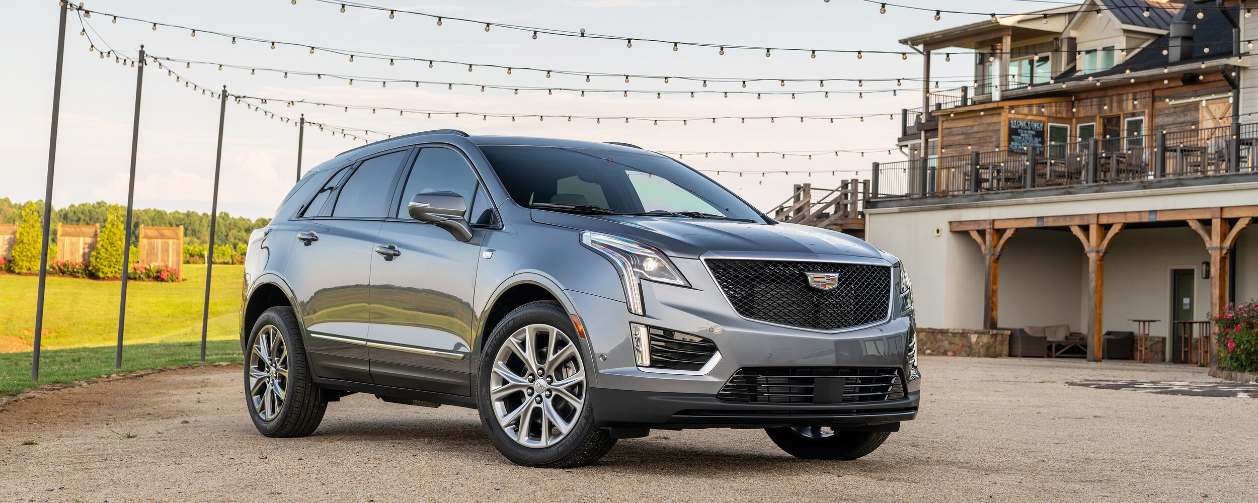 2021 Cadillac XT5 (2).jpeg