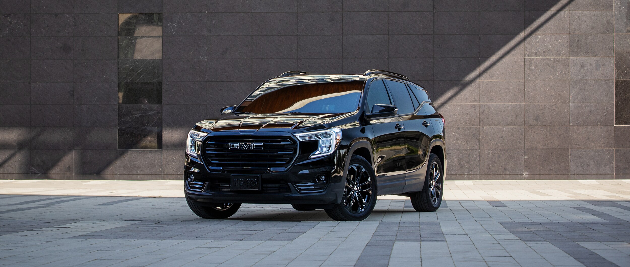 2022-GMC-Terrain-Elevation-SUV-L01.jpeg