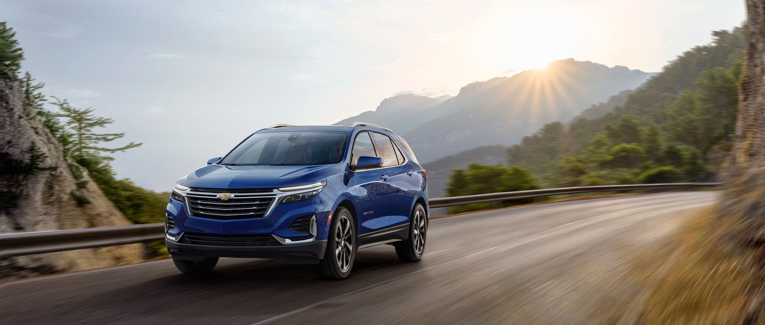 2022-Chevrolet-Equinox-Premier-WheelAddOnSUV-L01.jpeg