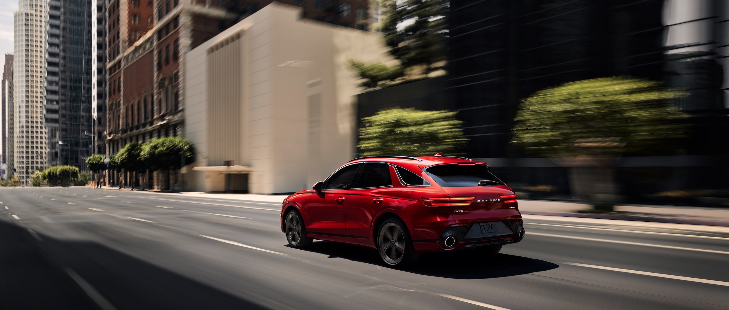 2022-Genesis-GV70-3.5T-SportPrestige-SUV-L03.jpg