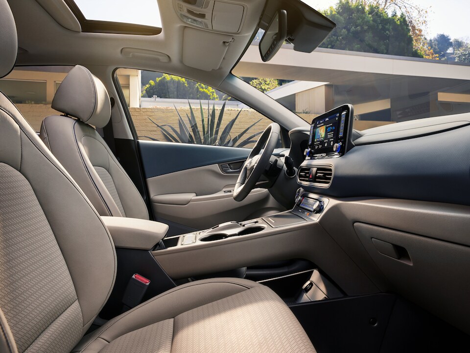 2019 Hyundai Kona - Interior (2).jpeg