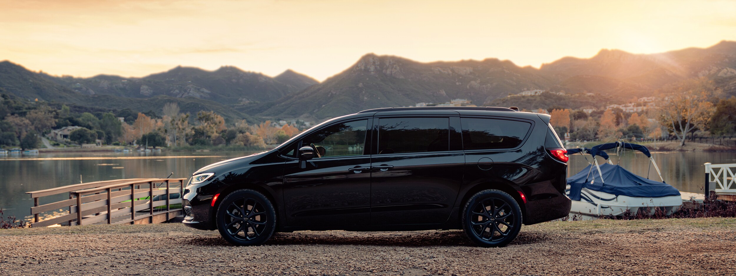 2021 Chrysler Pacifica (1).jpeg