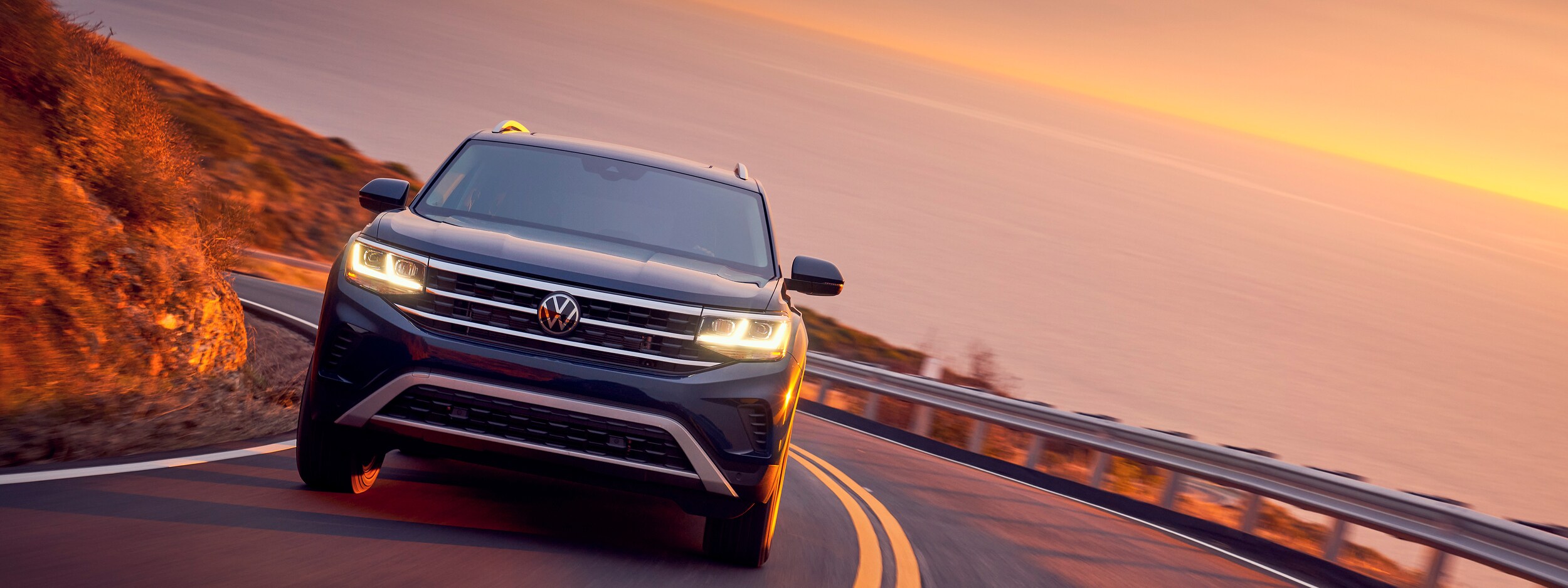 2021 Volkswagen Atlas (2).jpeg