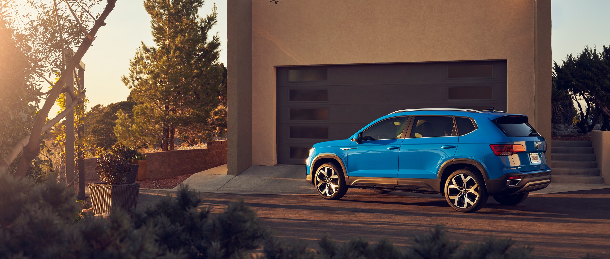 Volkswagen-Taos-SEL4MOTION-SUV-L11.jpg