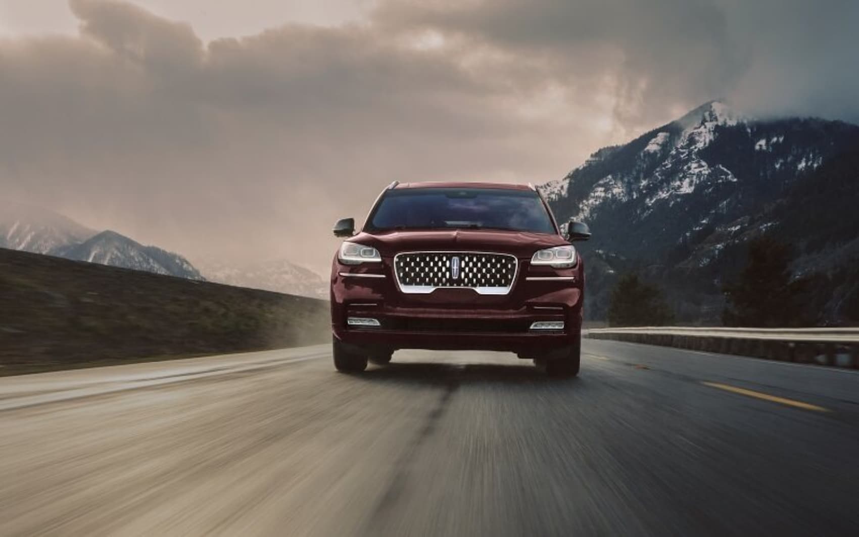 Lincoln Aviator on road