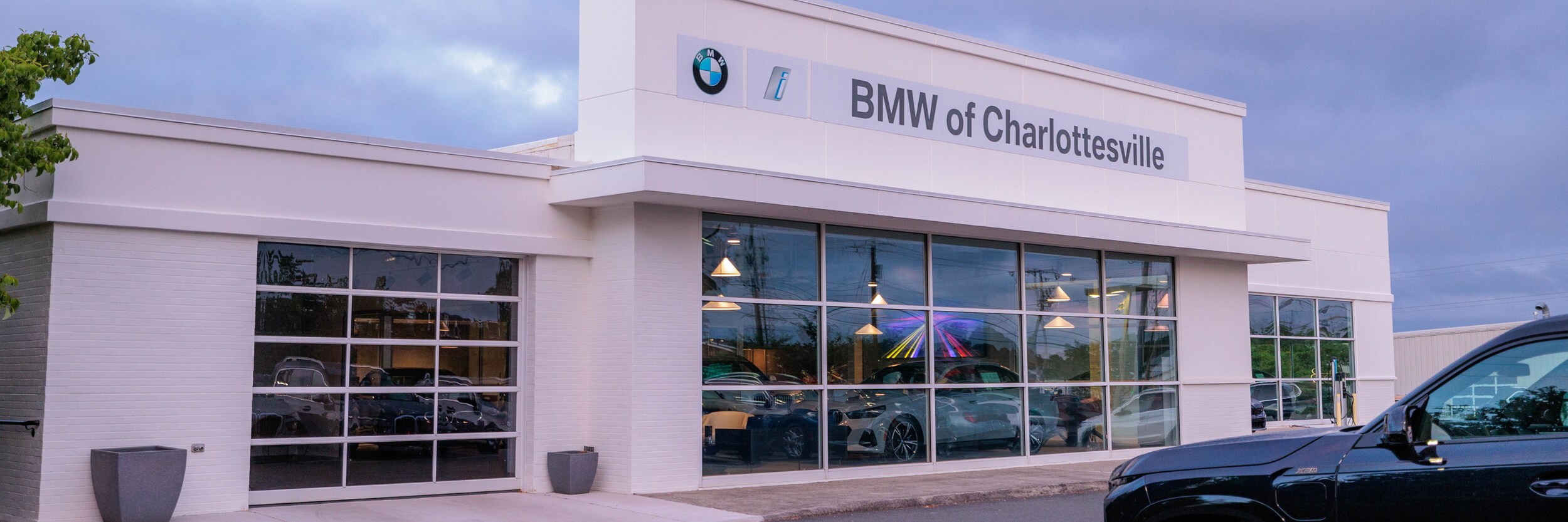 BMW-Charlottesville-Storefront.png Storefront of Flow BMW dealership in Charlottesville VA