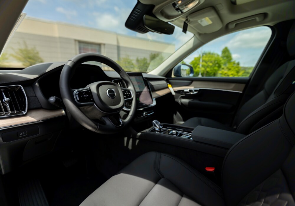 new-volvo-xc90-interior.png Volvo XC90 interior, including the steering wheel and infotainment system