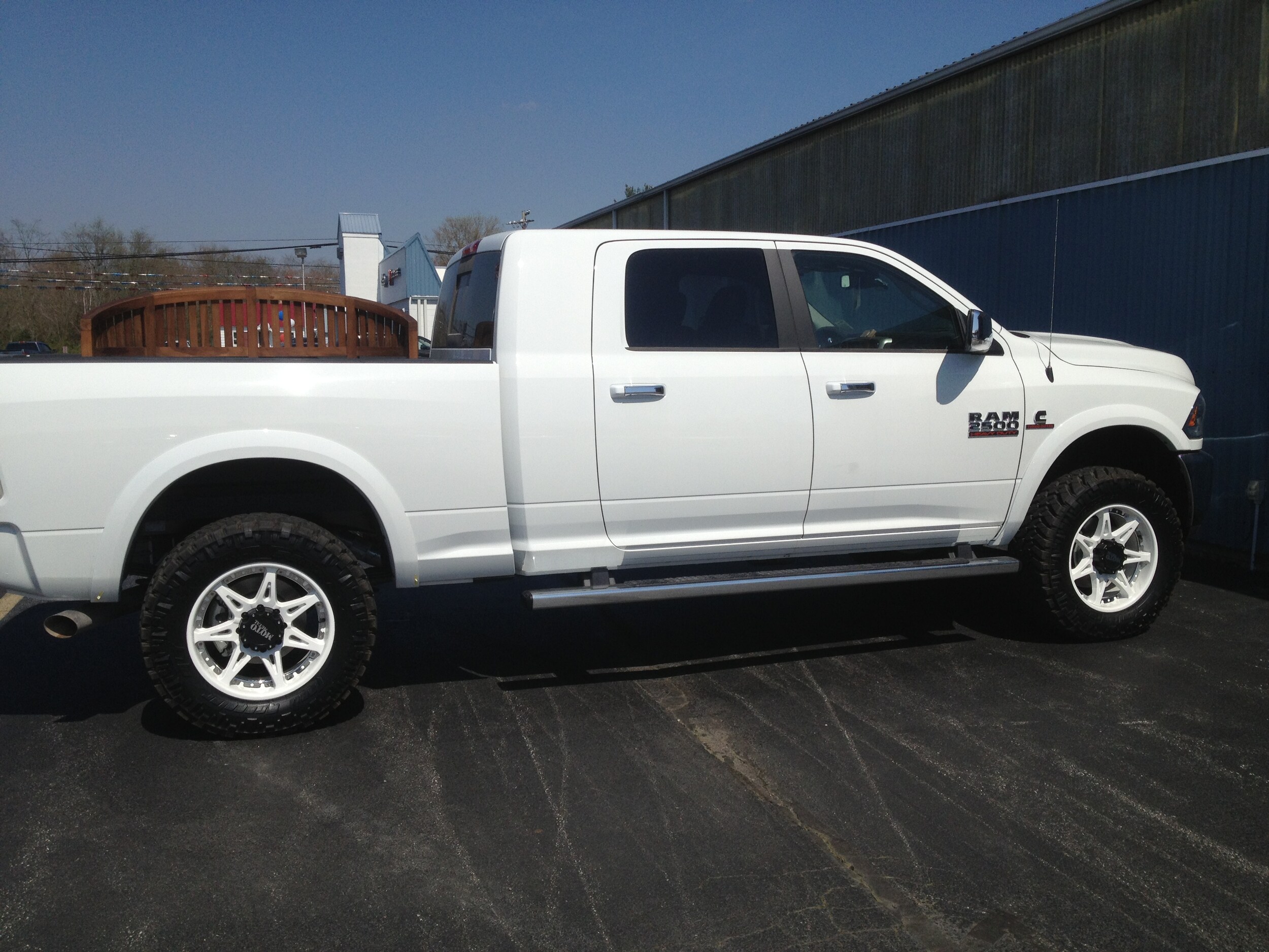 LIFTED RAM 2500.jpg