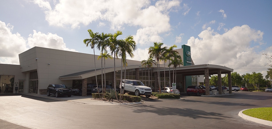 Boca Raton Area Land Rover Dealership Exterior view of Land Rover Fort Lauderdale Serving Boca Raton