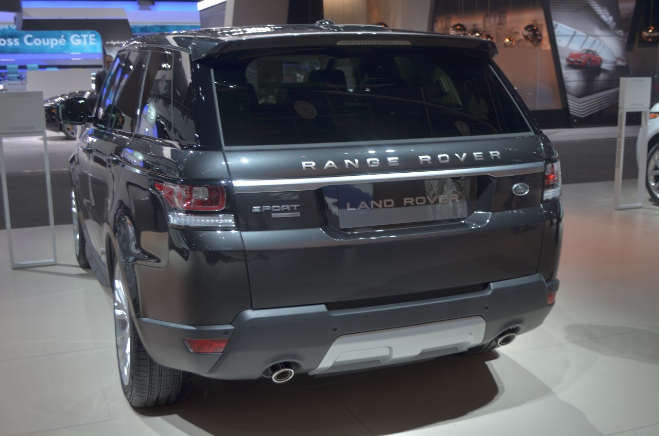 detroit-2015-autonation-land-rover-range-rover-sport-td6-rear (5).jpg