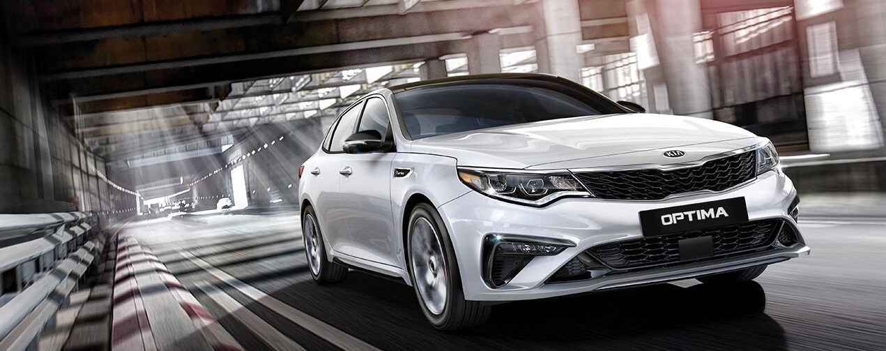 2019 KIA Optima A White 2019 KIA Optima
