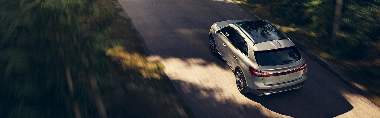 2016-MKX-SUV_03.jpg