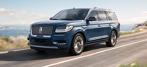 2018-Lincoln-Navigator-Premier-SUV-L01 (3).png