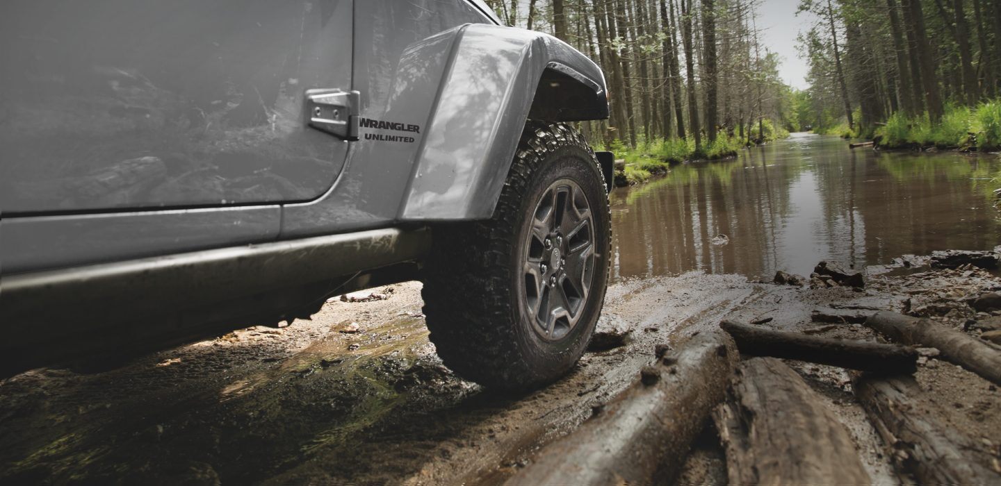 2017-jeep-4x4-terrain-hero-mud-wrangler-swamp-outdoors.jpg.image.1440.jpg