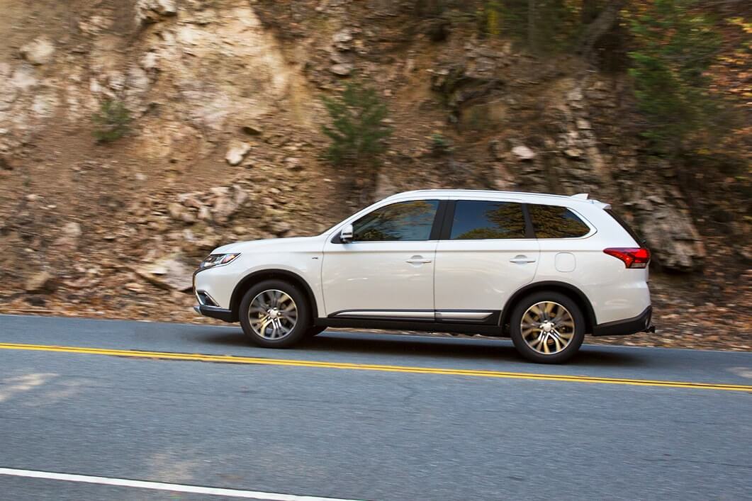 Mitsubishi Outlander 2018 Gallery 08