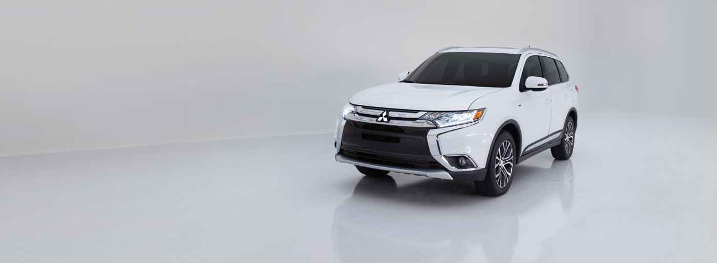 2016-Outlander-SUV_03.jpg