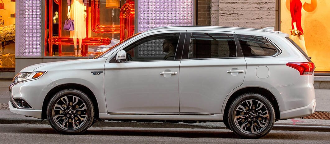 2018 mitsubishi outlander phev banner