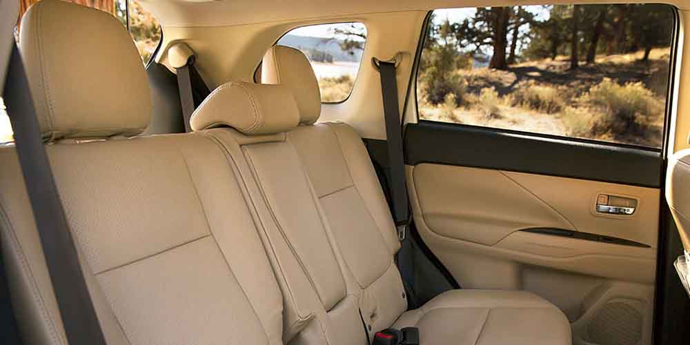 2018 Mitsubishi Outlander Interior