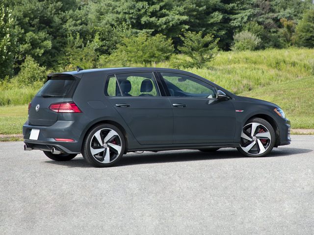 Volkswagen Golf GTI