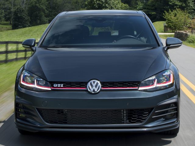 Volkswagen Golf GTI