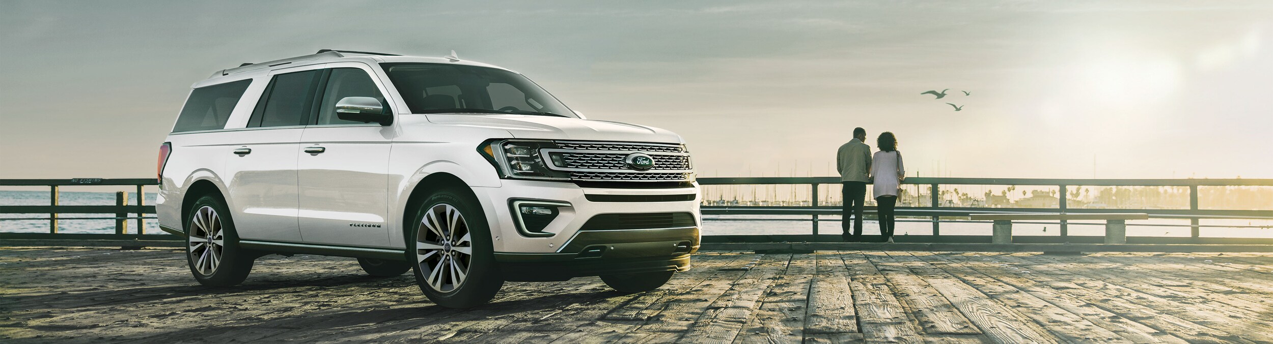 2021-Ford-Expedition-Platinum-SUV-L01 (1).png