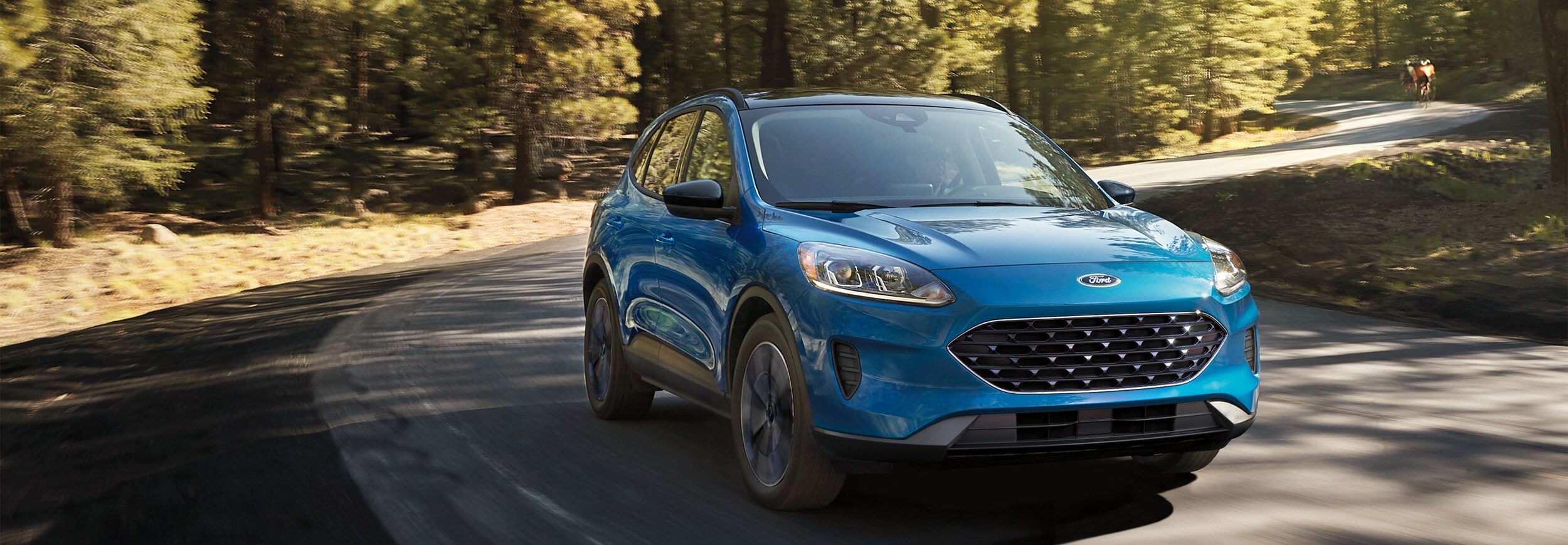 2021-Ford-EscapeHybrid-FHEV-SE-SUV-L01.png