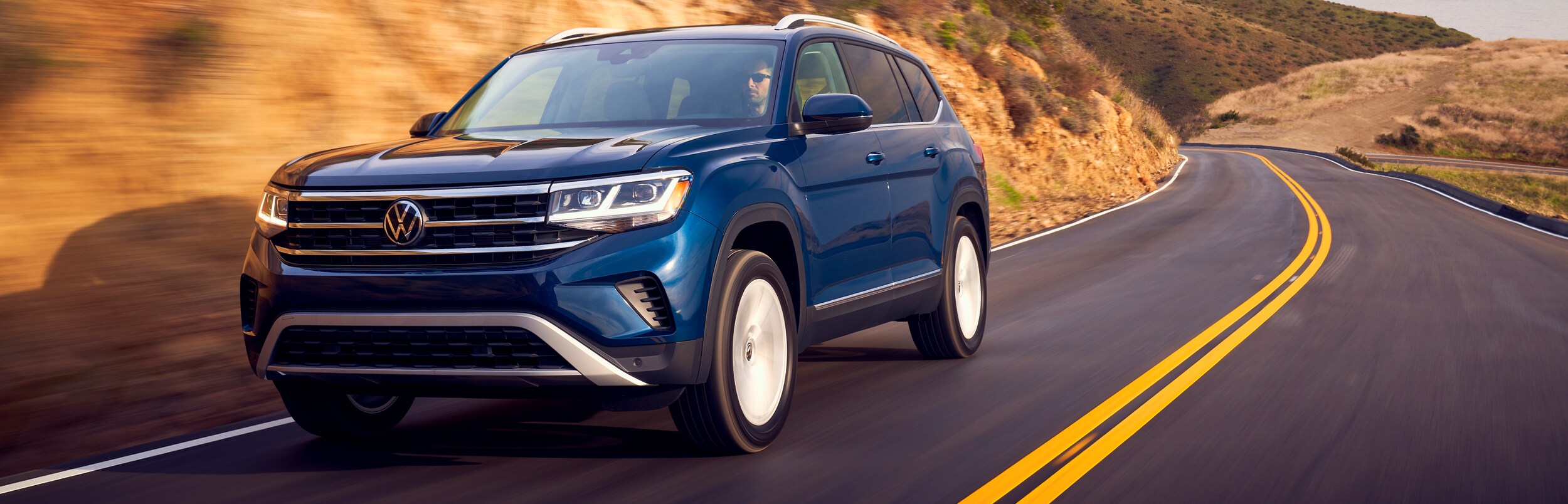 2021-Volkswagen-Atlas-SEL4MOTION-SUV-L02.png