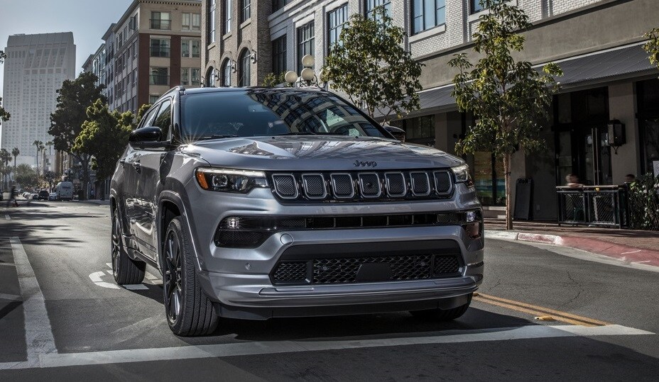 2022 Jeep Compass High Altitude SUV.jpg