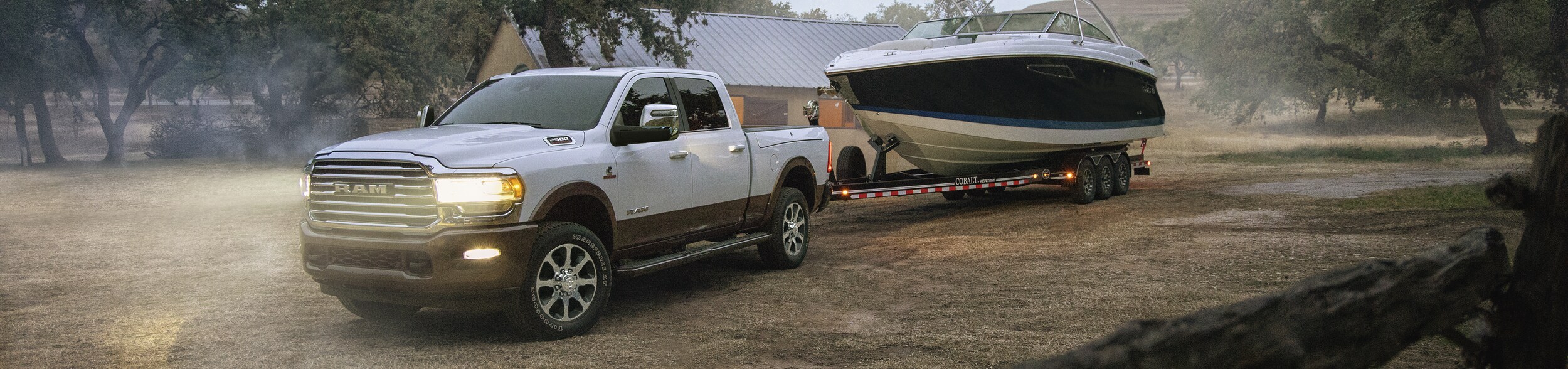 2025-RAM-2500-LimitedLonghorn-CrewCab-Truck-L02.jpg