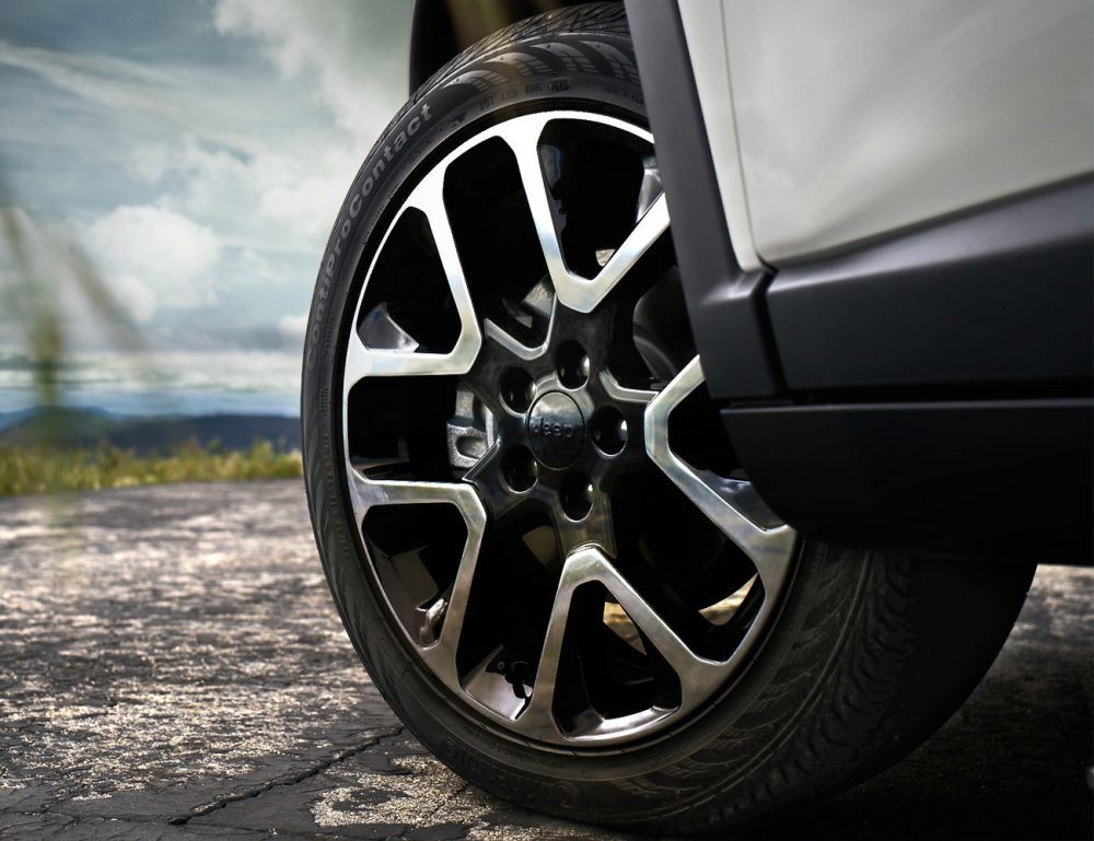 2018-Jeep-Compass-VLP-Exterior-Wheels.jpg.image.1000.jpg