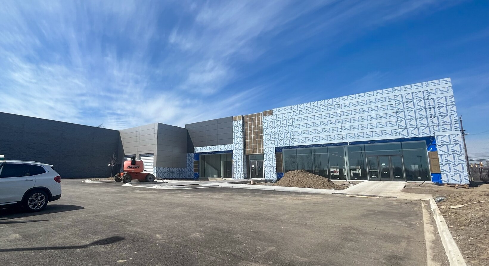 Jaguar Land Rover - Novi - Exterior 2